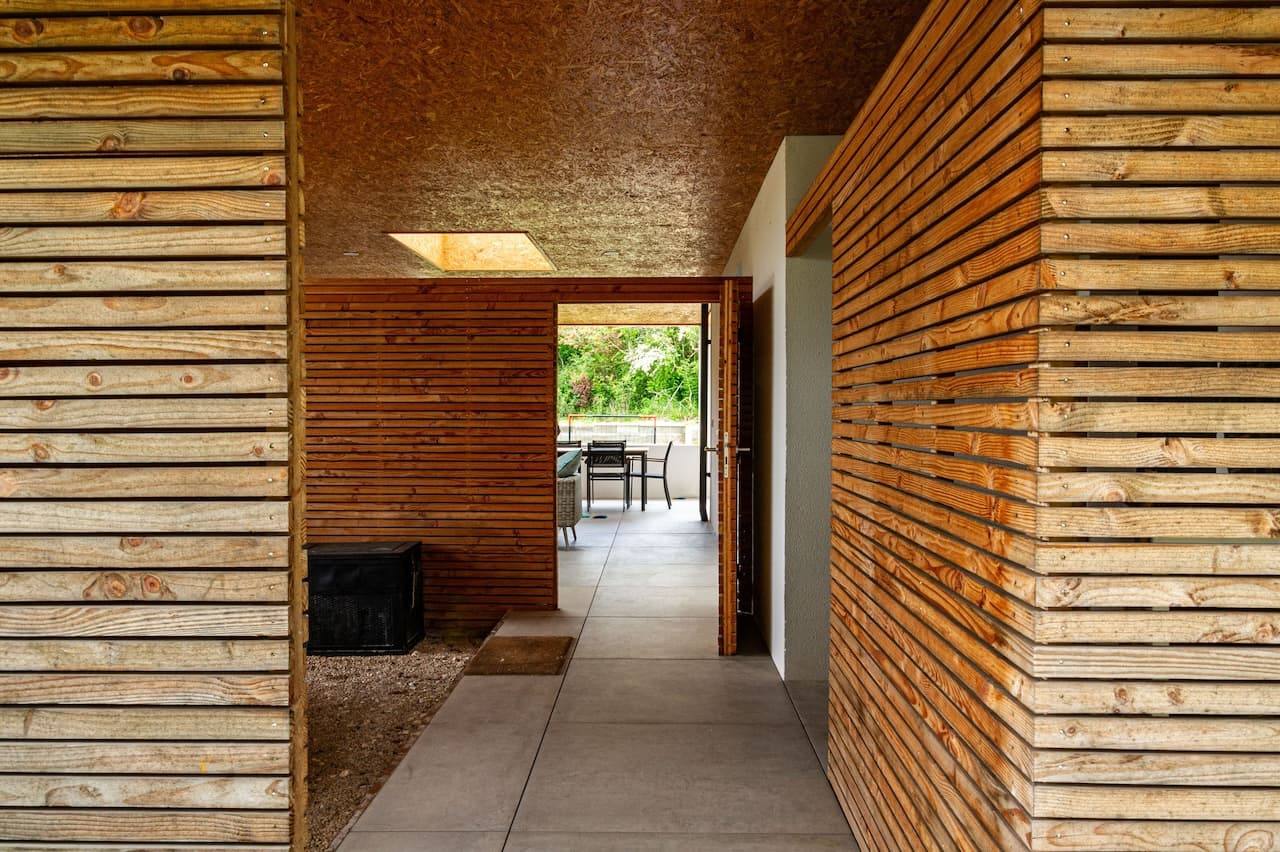 Construire de ses mains : une rénovation et une extension en auto-construction